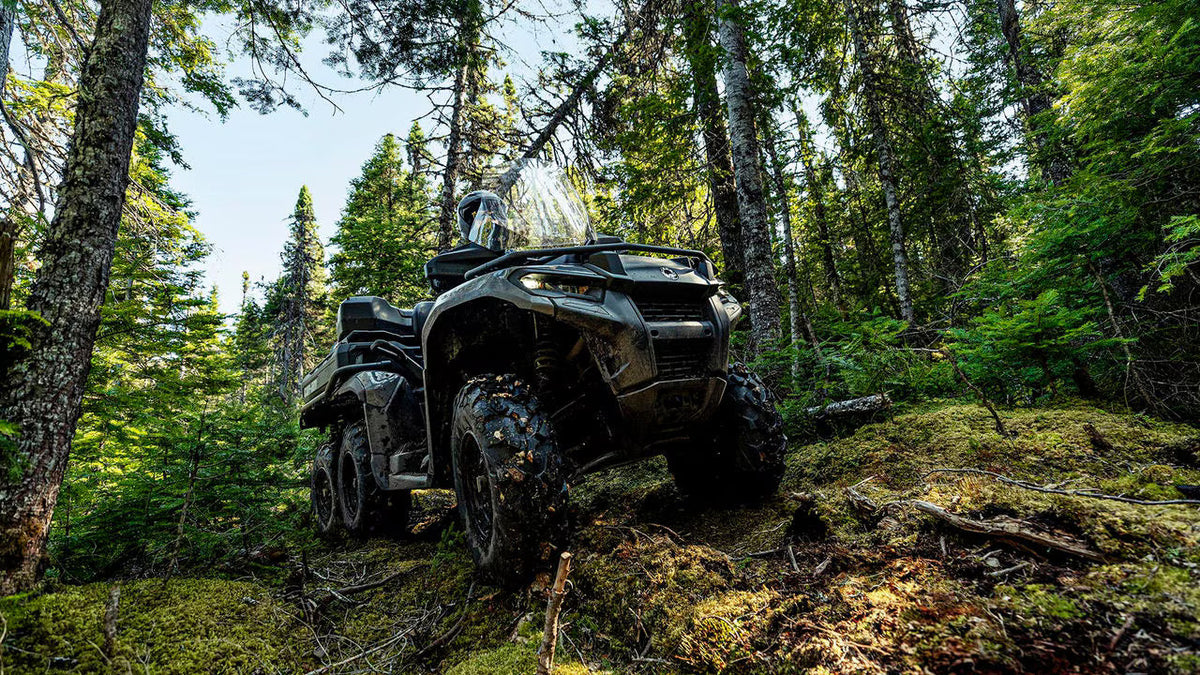 Can-Am Outlander MAX 6x6 työssä