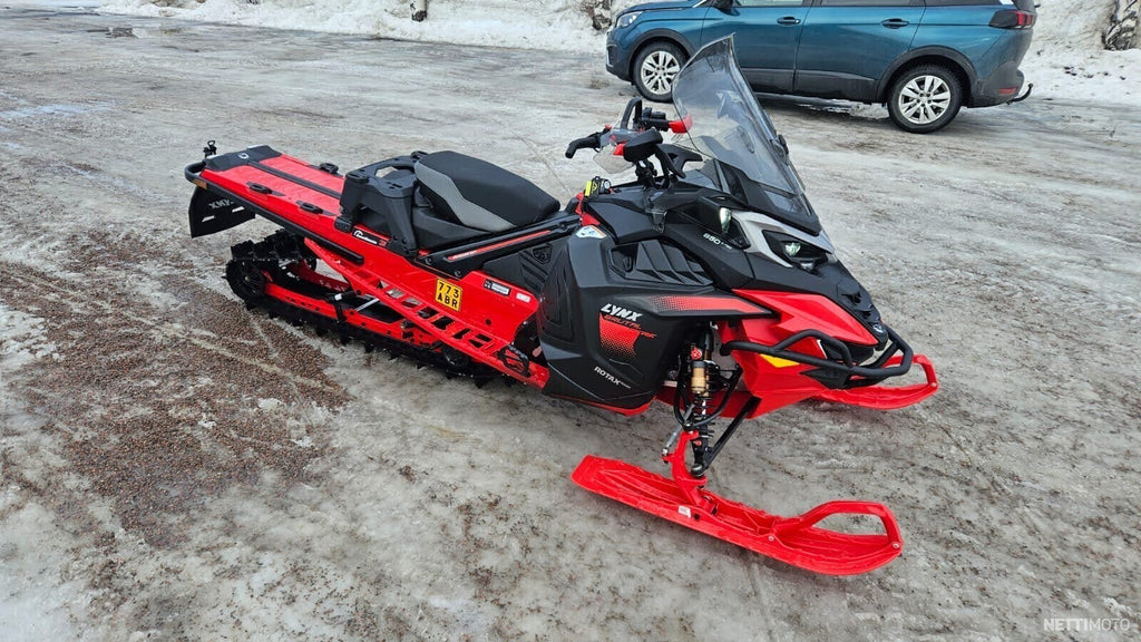 LYNX BRUTAL RE 850 2025