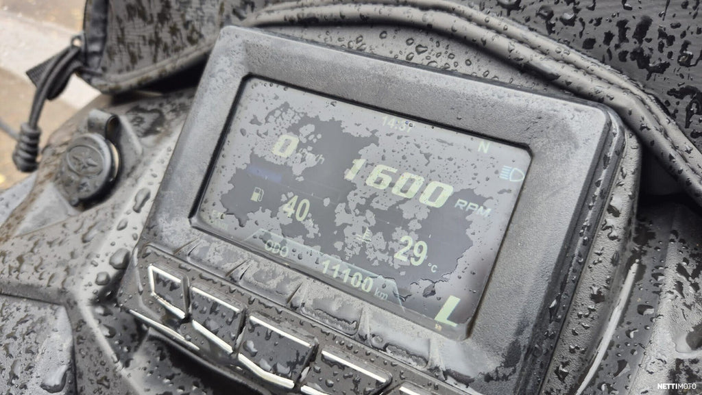 POLARIS TITAN 800 2017
