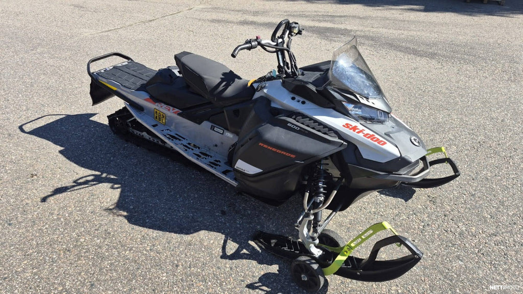 SKI-DOO RENEGADE 600 ACE 2020