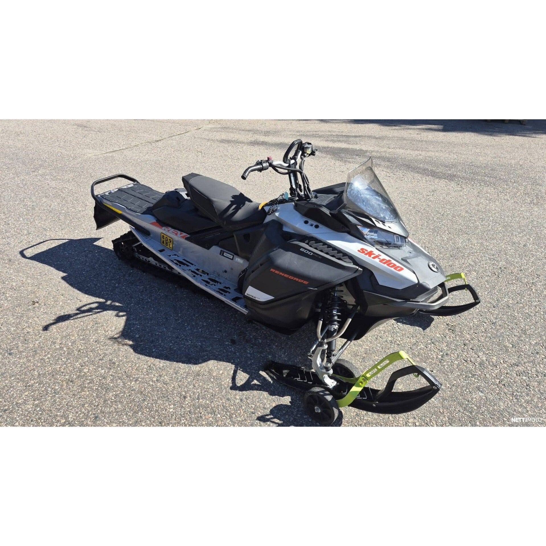 SKI-DOO RENEGADE 600 ACE 2020