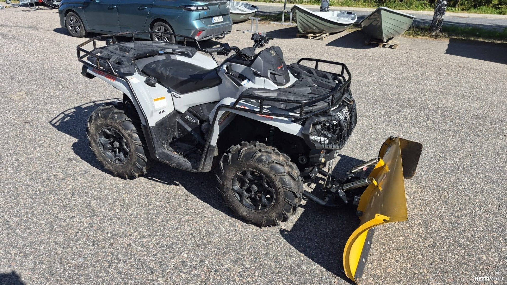 CAN-AM OUTLANDER 570 2016