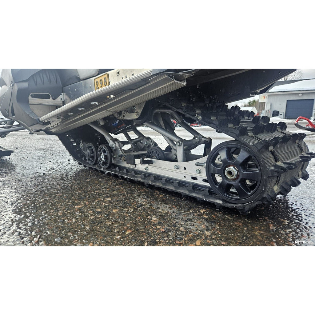 YAMAHA APEX SE 1000 2011