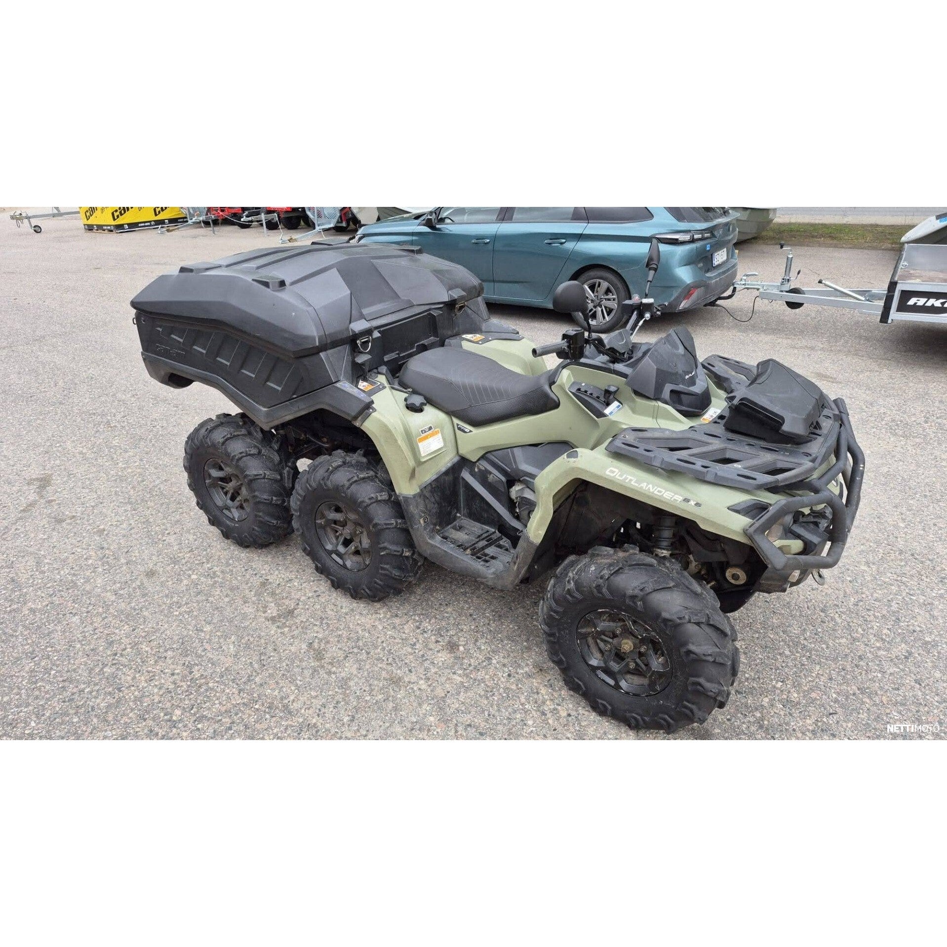 CAN-AM OUTLANDER 6X6 650 2020