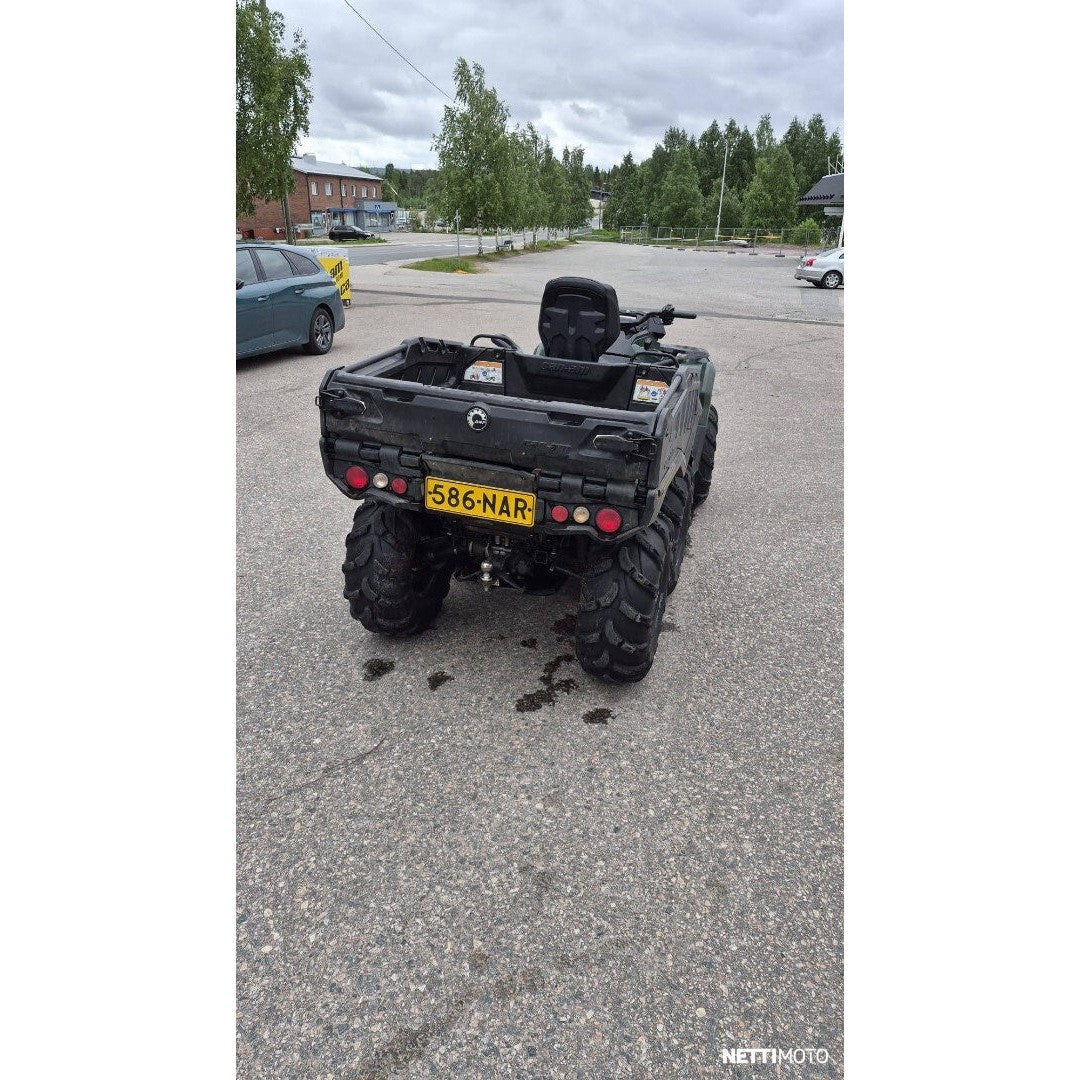 CAN-AM OUTLANDER 6X6 MAX 650 2023