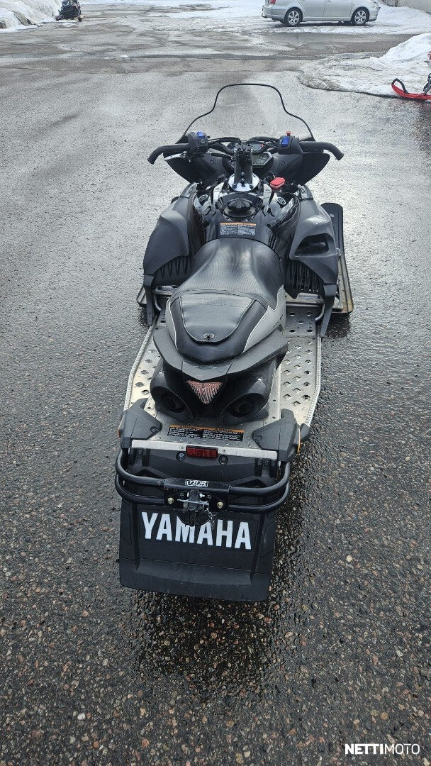 YAMAHA APEX SE 1000 2011
